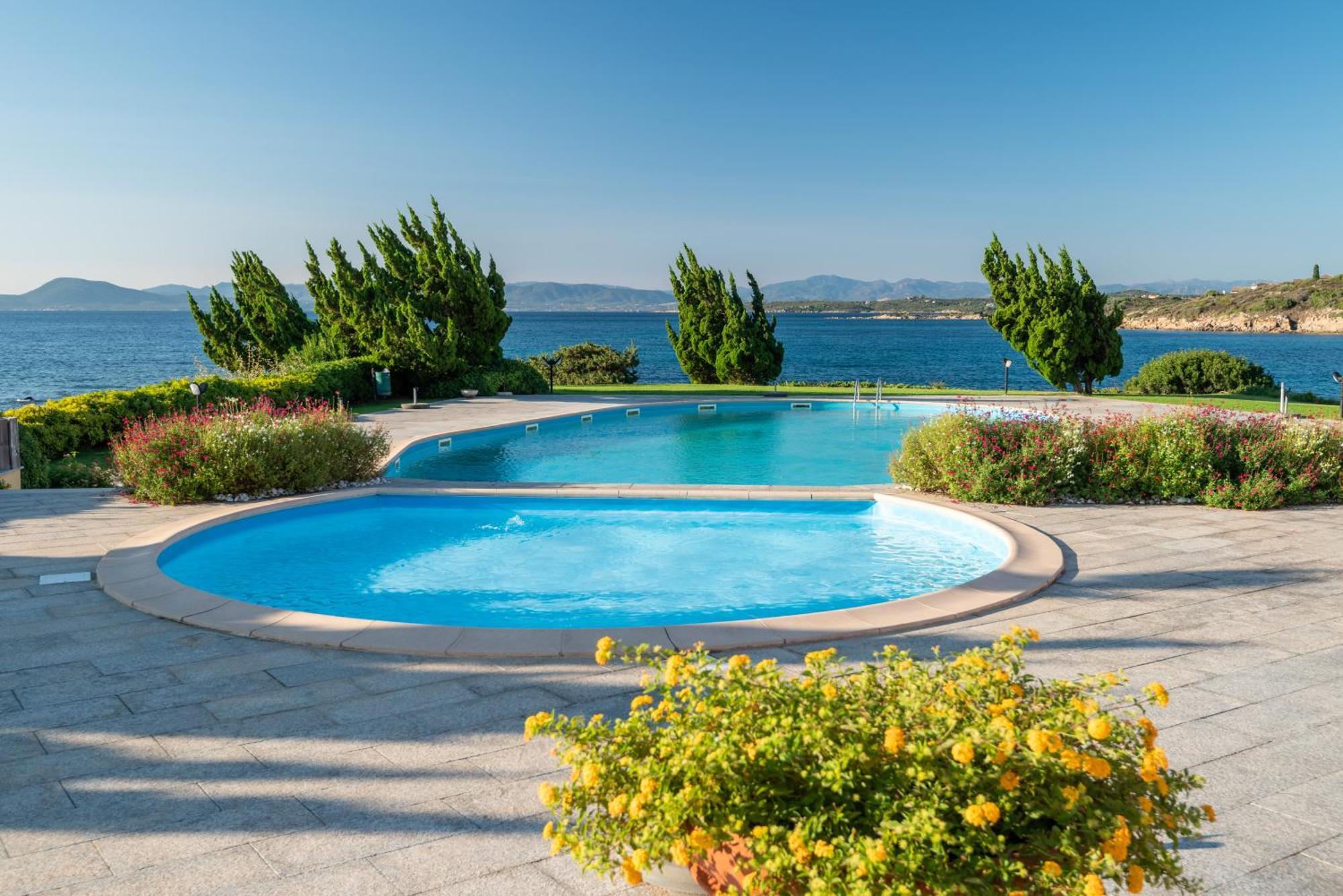 S'Abba Seafront Apartments - Your House In Sardinia Golfo Aranci Esterno foto