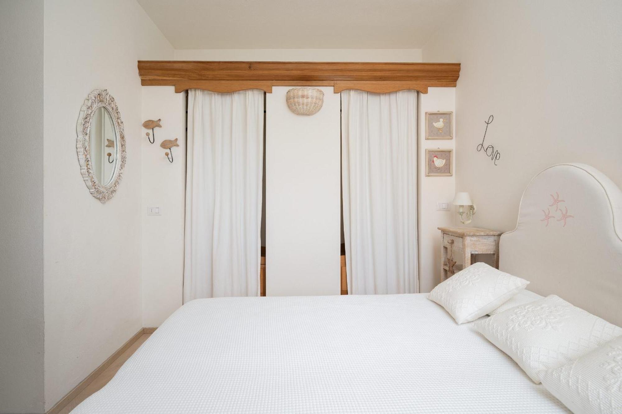 S'Abba Seafront Apartments - Your House In Sardinia Golfo Aranci Esterno foto