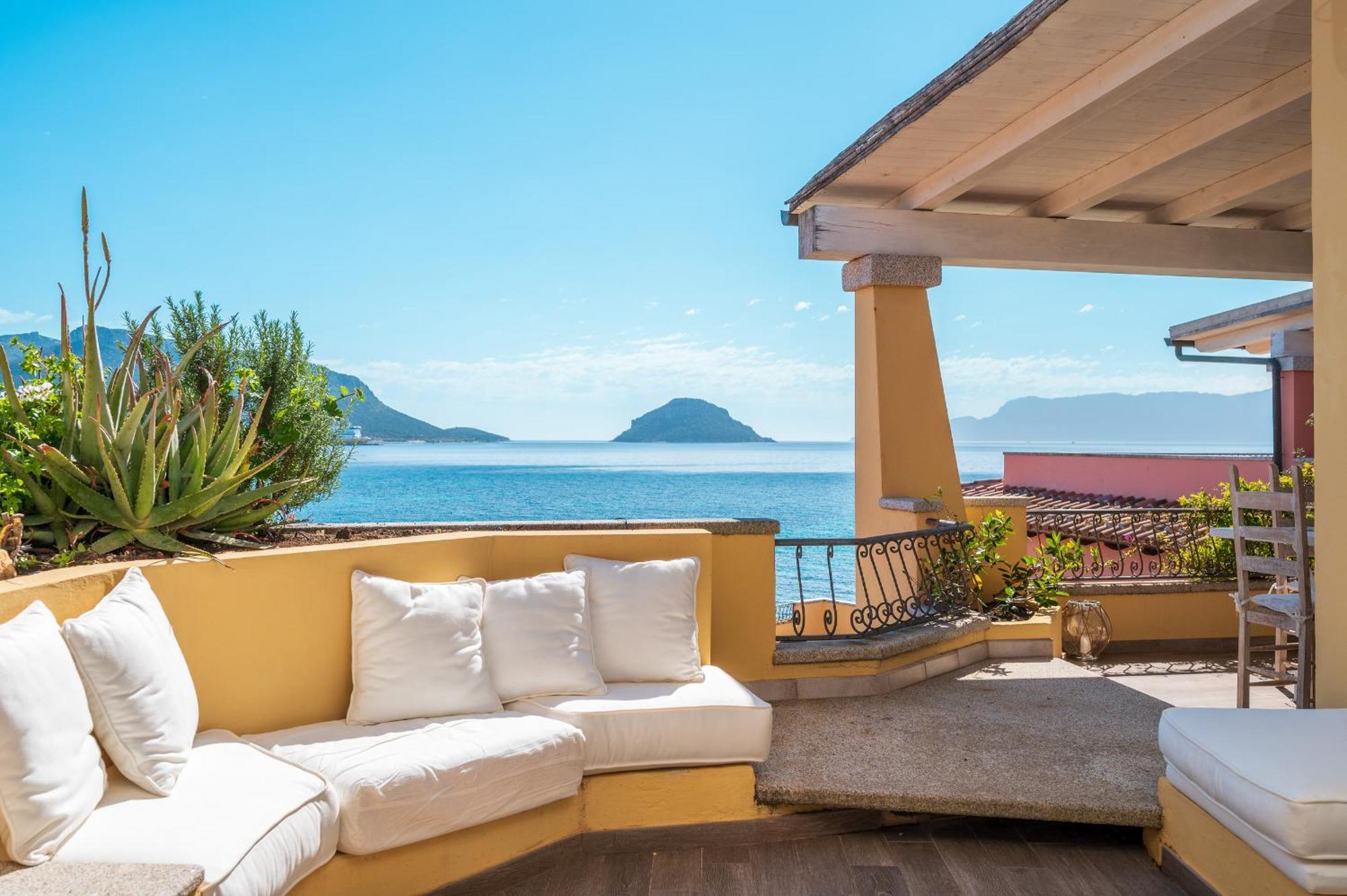 S'Abba Seafront Apartments - Your House In Sardinia Golfo Aranci Esterno foto