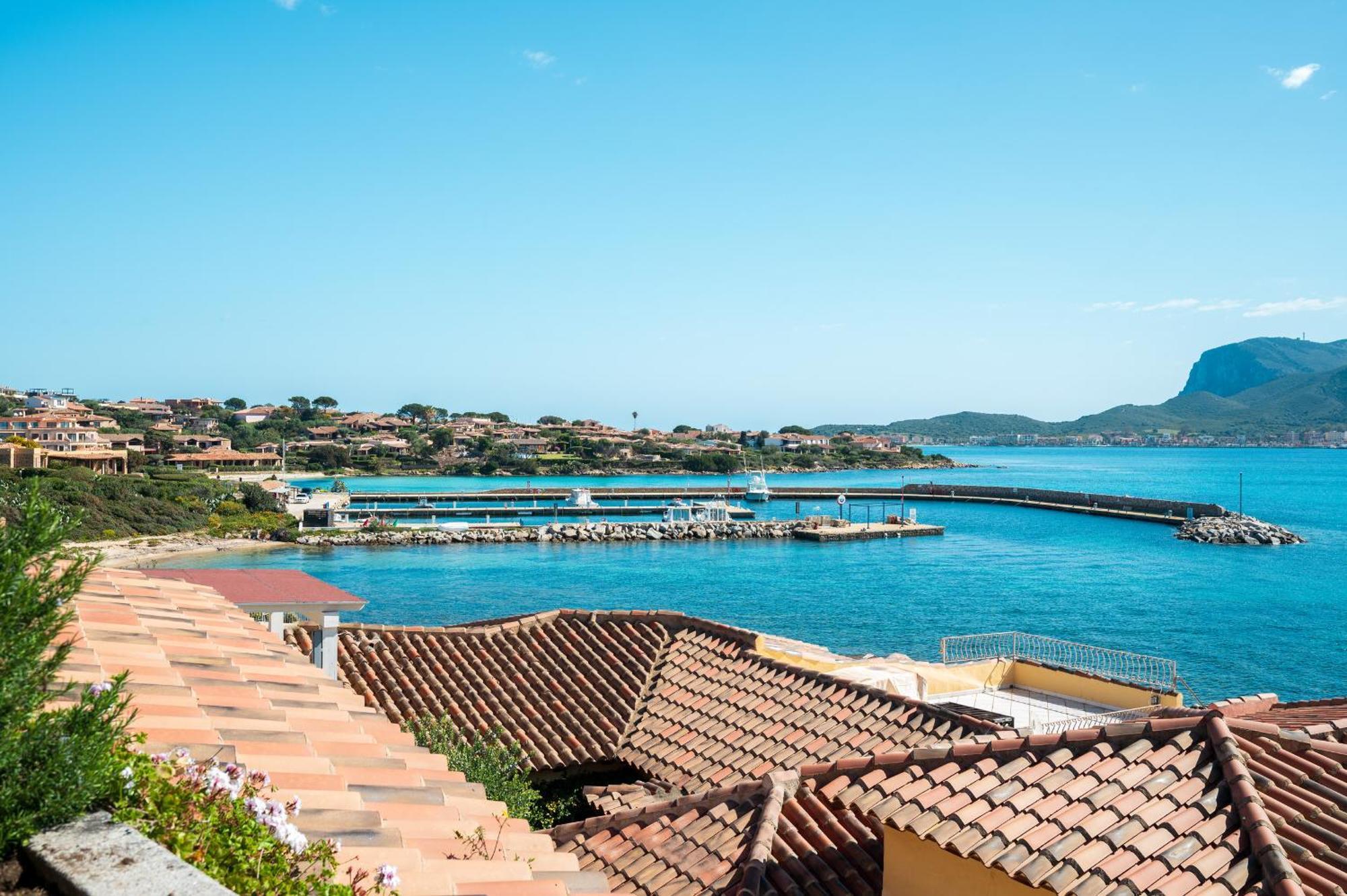 S'Abba Seafront Apartments - Your House In Sardinia Golfo Aranci Esterno foto