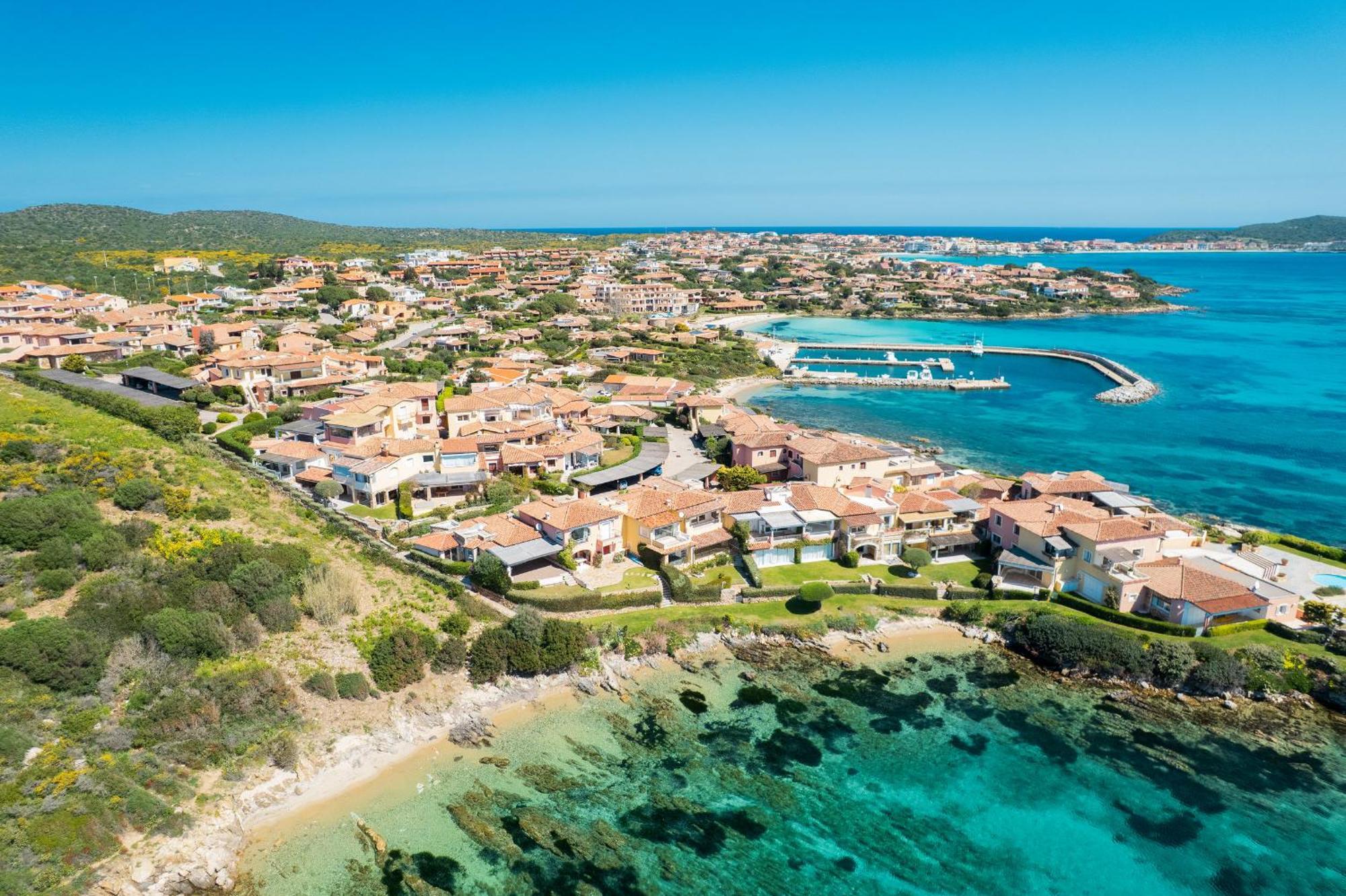 S'Abba Seafront Apartments - Your House In Sardinia Golfo Aranci Esterno foto
