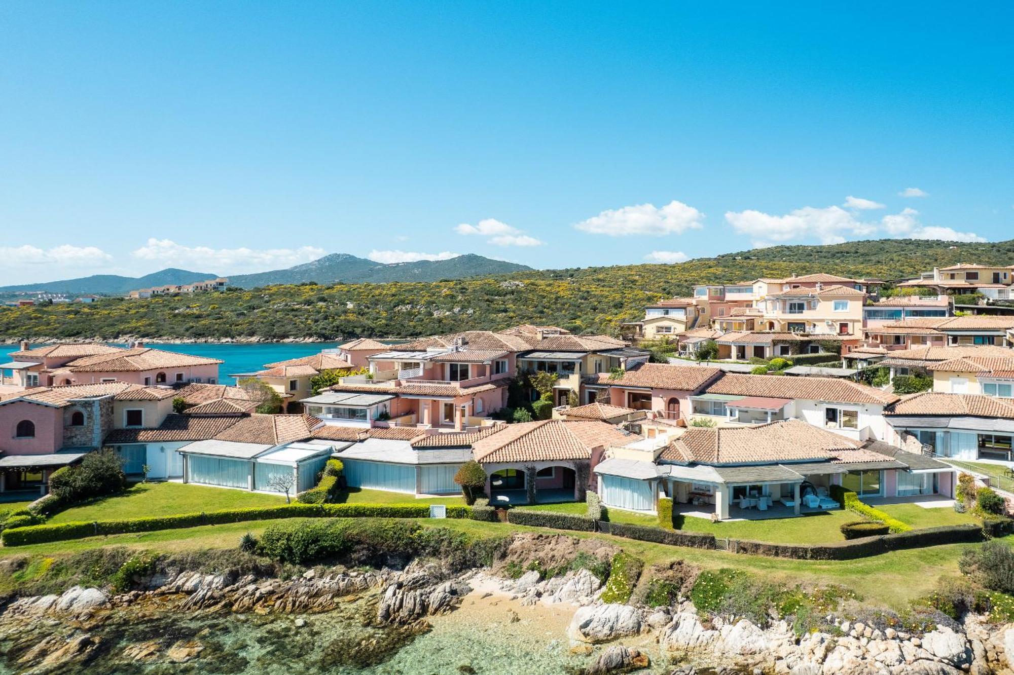 S'Abba Seafront Apartments - Your House In Sardinia Golfo Aranci Esterno foto